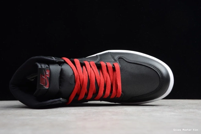 High Jordan Air OG 1 Retro Black Satin 555088-060 0525